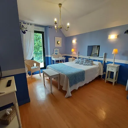 Fleurs Des Champs Bed and Breakfast