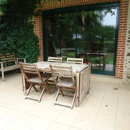 Fleurs Des Champs Bed and breakfast